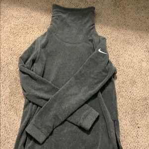 Nike turtleneck pull over